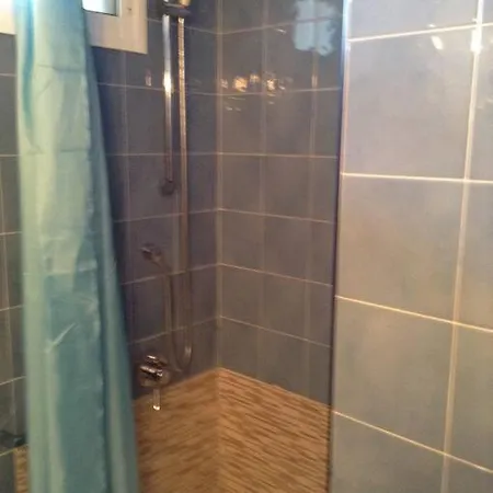 Apartment Klein Cosy Met Frontaal En Zeezicht Damas *